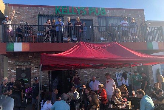 Kelly Brothers Irish Pub